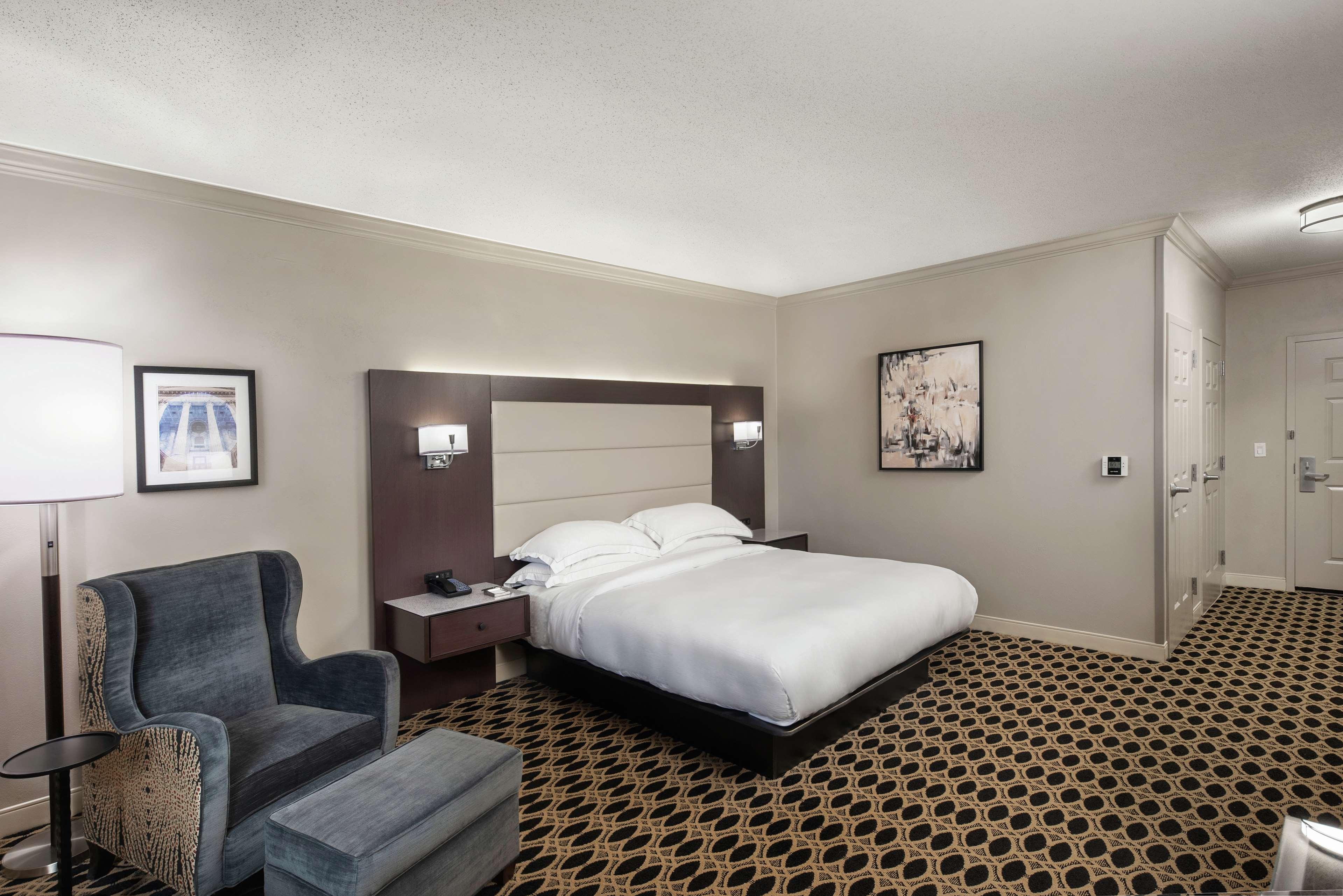 ฮิลตัน โคลัมเบีย เซ็นเตอร์ Hotel ภายนอก รูปภาพ